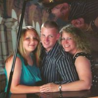 Suzanne Roach Photo 8