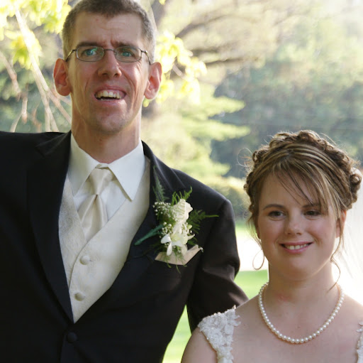 Sarah Holmes Photo 7