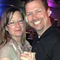 Michelle Moyer Photo 17