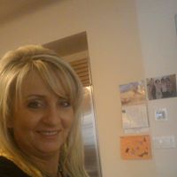 Elizabeth Marek Photo 7