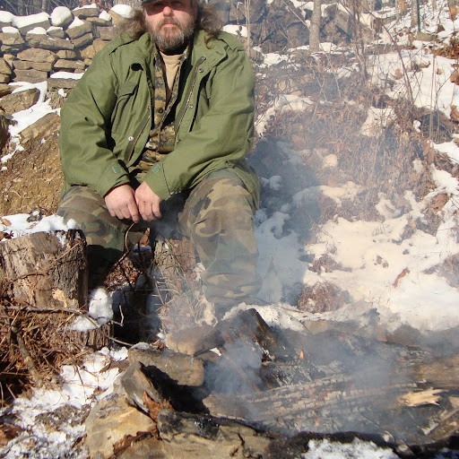 Kelly Hatfield Photo 32