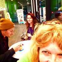 Robyn Hicks Photo 11