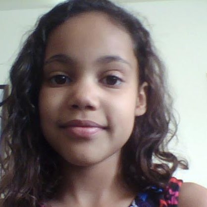 Elise Christian Photo 17