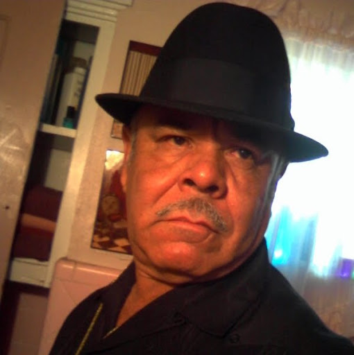 Ricardo Reyes Photo 18