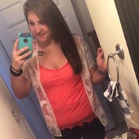 Taylor Larson Photo 22