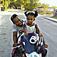 Julius Rivers Photo 7