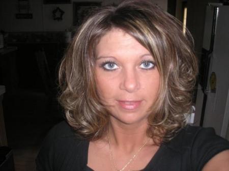 Amy Stewart Photo 32