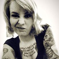 Samantha Hahn Photo 15