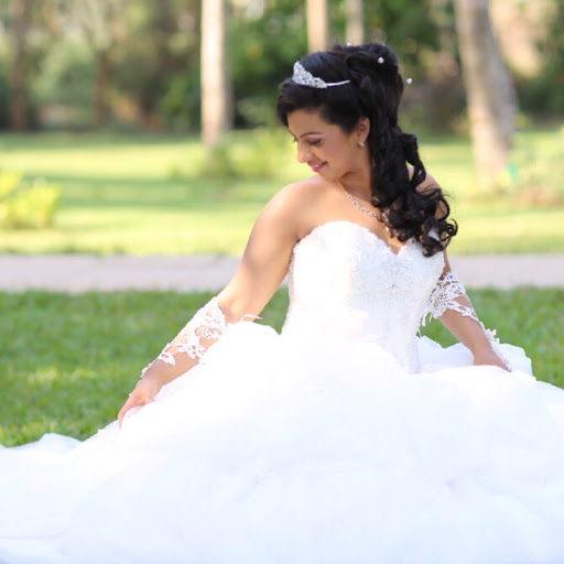 Kathleen Silveira Photo 8