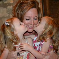 Sarah Stoker Photo 31