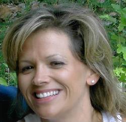 Angela Huffman Photo 44