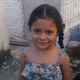 Reina Perez Photo 16