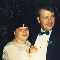 Pamela Decker Photo 24