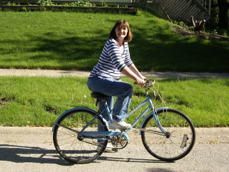 Eleanor Mitchell Photo 16
