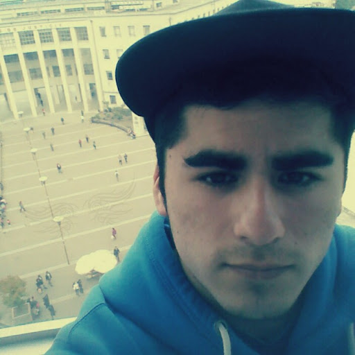 Alonso Fuentes Photo 4