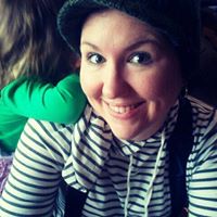 Sarah Lowry Photo 37