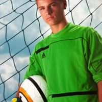 Zachary Robbins Photo 8