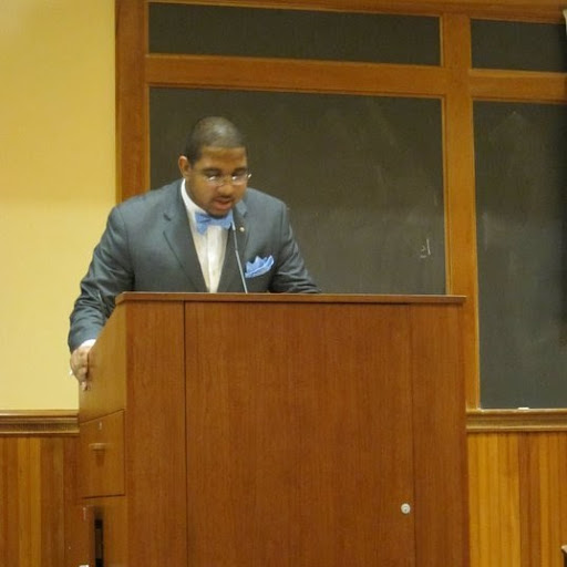 Christopher Travis Photo 9