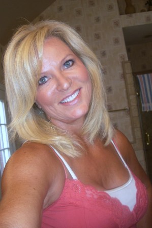 Cindy Lambert Photo 31