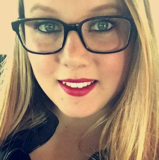 Megan Wallace Photo 16