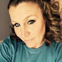 April Sanderson Photo 26