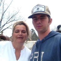 Dustin Howell Photo 16