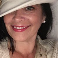 Julie Resnick Photo 8