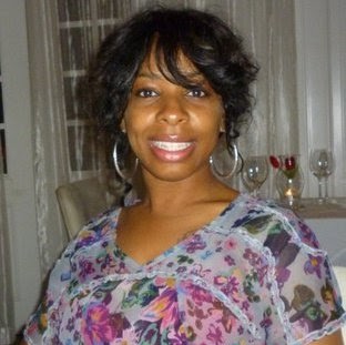Danielle Taylor Photo 13