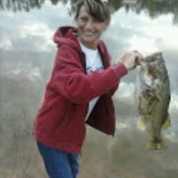 Anna Garrett Photo 15