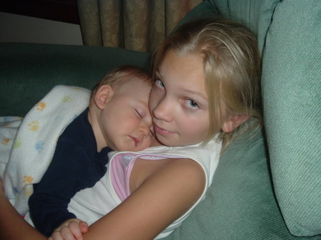 Julie Hoskins Photo 18