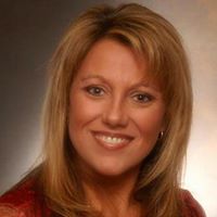 Tiffany Burks Photo 17