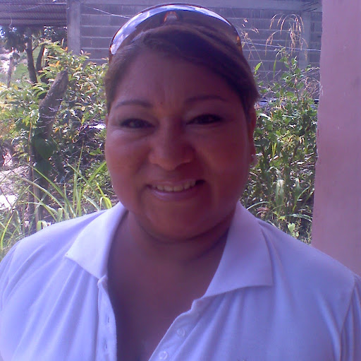 Jacqueline Reyes Photo 20