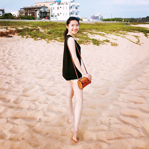 Rebecca Lin Photo 12