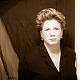 Elizabeth Howell Photo 4