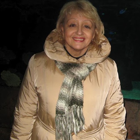 Pauline Thomas Photo 13