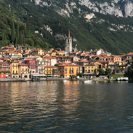 Julie O'Neil Photo 9