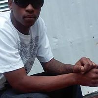 Quinton Simmons Photo 10