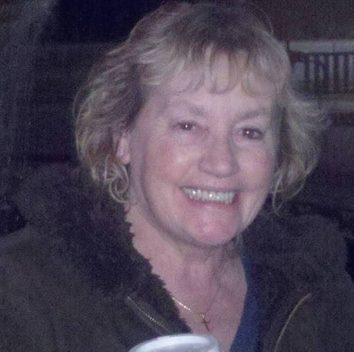 Cindy Andrews Photo 9