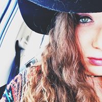 Katherine Williamson Photo 32