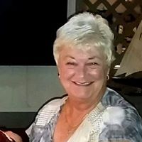 Carolyn Holm Photo 14