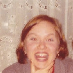 Laura English Photo 15