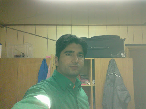 Ahmed Razzaq Photo 4