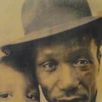 Flora Brown Photo 13