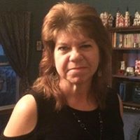 Carol Farrell Photo 10