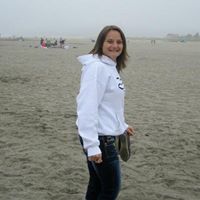 Amy Reeves Photo 34