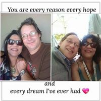 Kelly Hendricks Photo 21