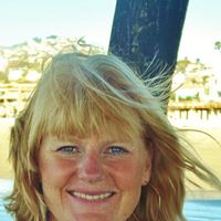 Julie Whitacre Photo 11