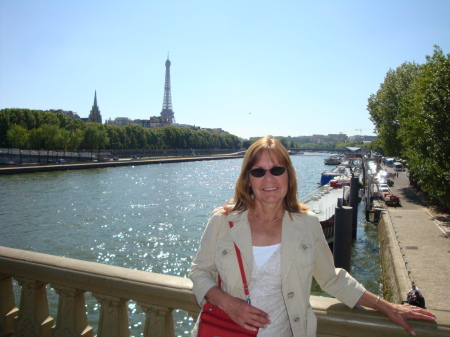 Lora Miller Photo 32