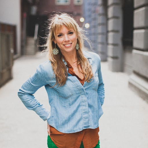 Julie Fitts Photo 4