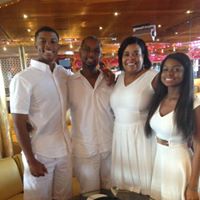 Victoria Owens Photo 40